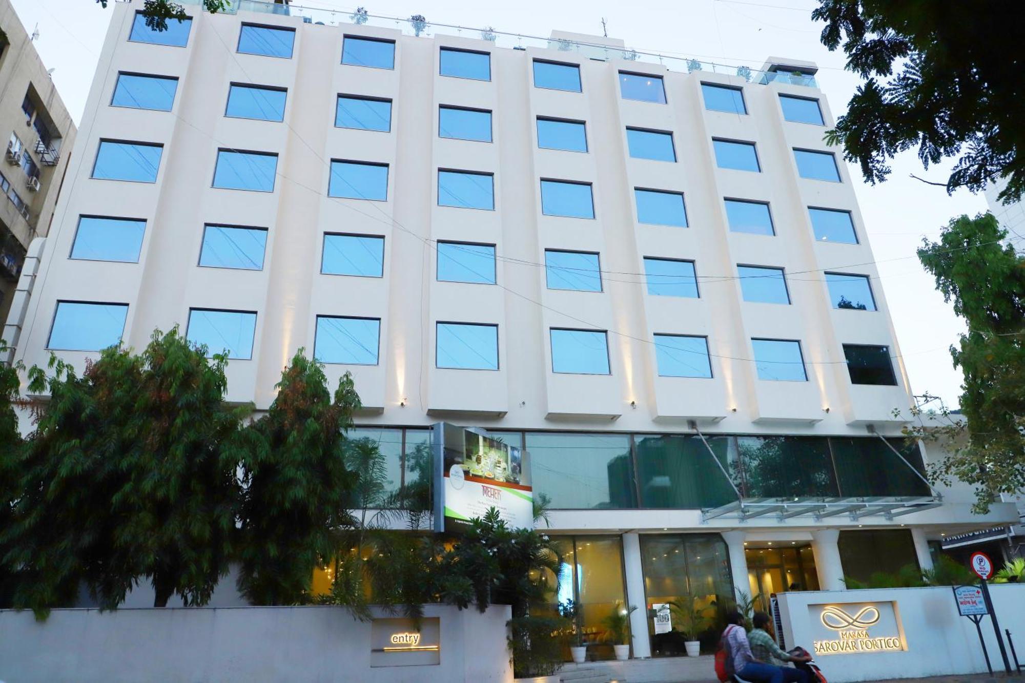 Marasa Sarovar Portico -Rajkot Eksteriør billede