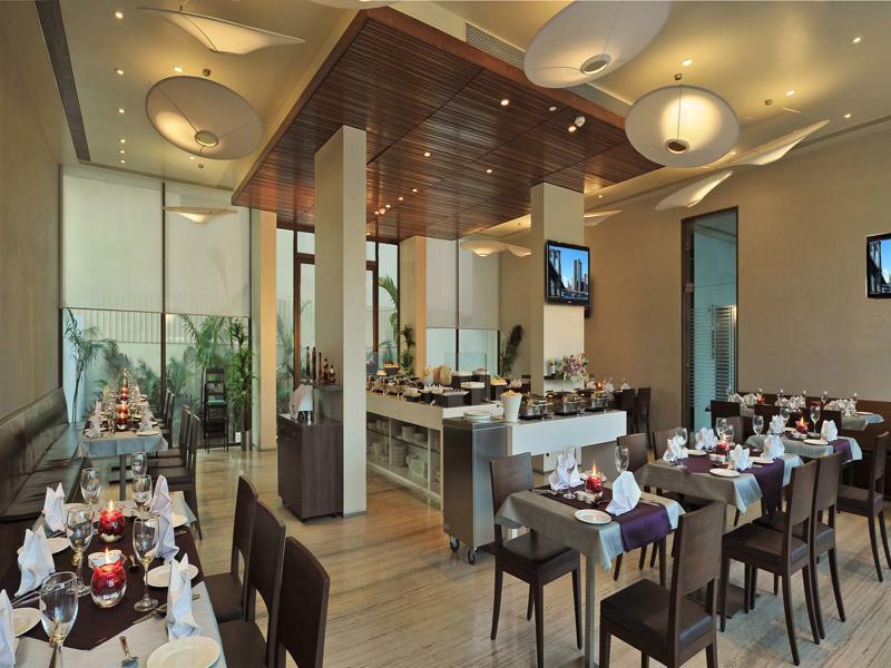 Marasa Sarovar Portico -Rajkot Eksteriør billede