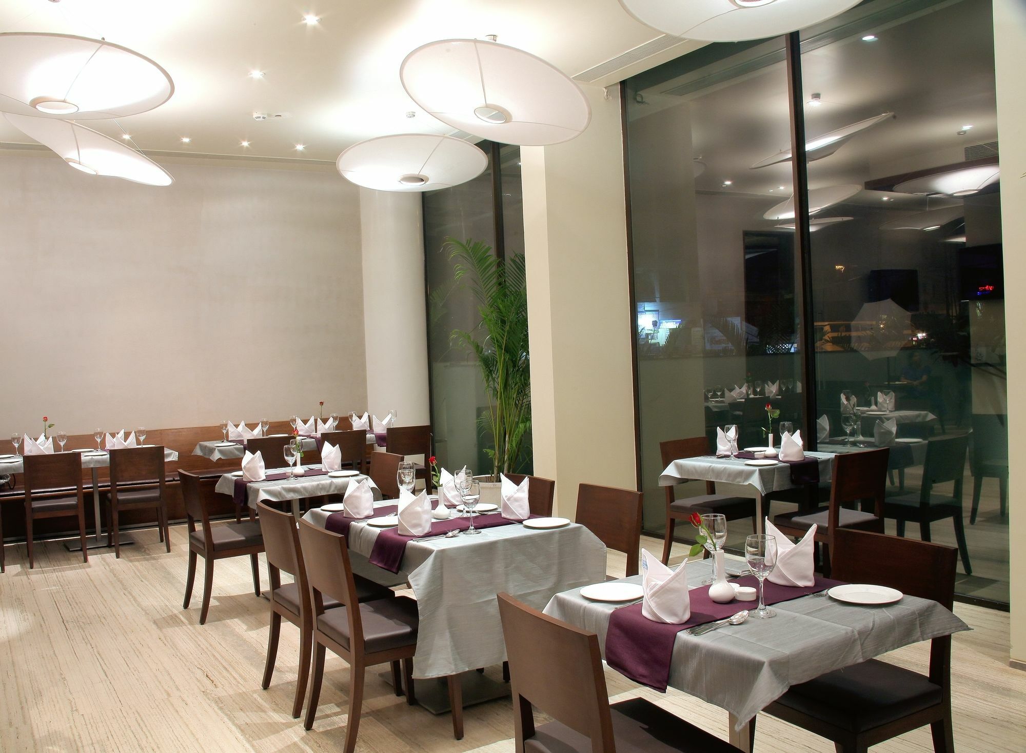 Marasa Sarovar Portico -Rajkot Eksteriør billede